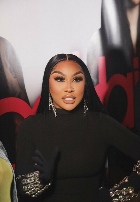 Ari Fletcher actrice sexy photo