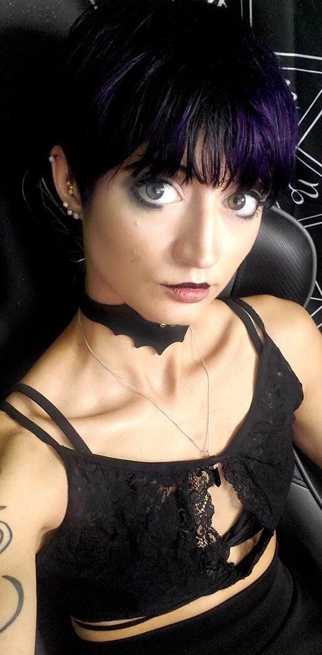 nekogoth23 étoile nue images