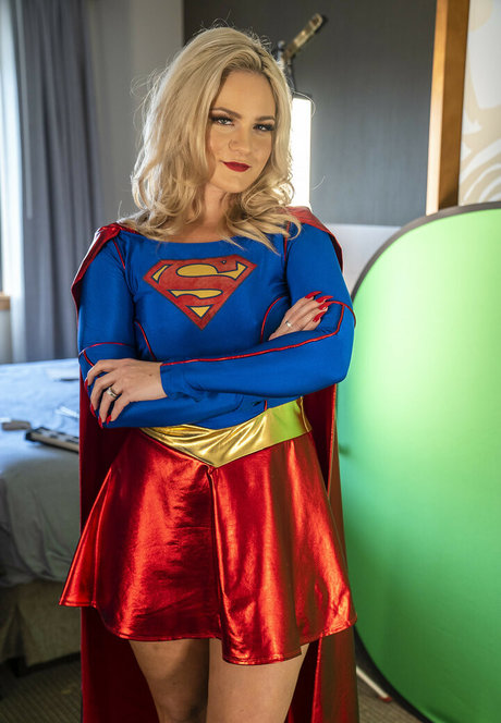 Lisey Sweet modèle porno galerie