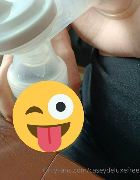 caseydeluxefree modèle xxx img