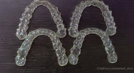 rousse tatouée onlyfans chaud gratuit image