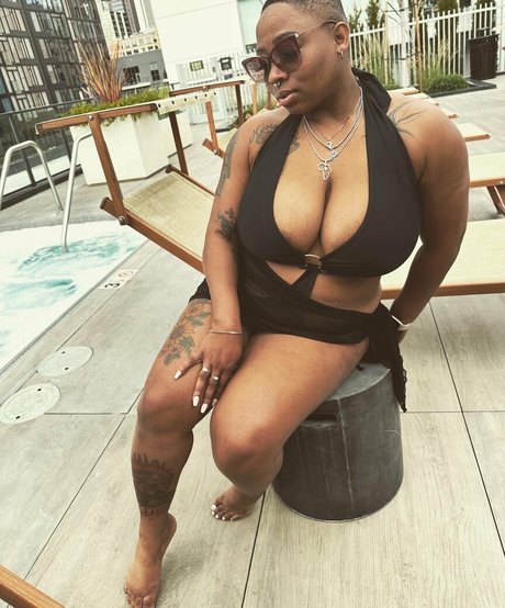 LyssaLaird star du porno belle archive