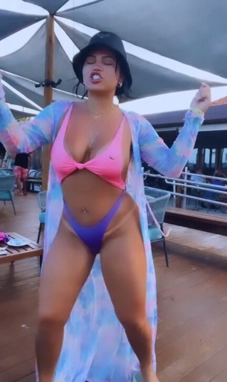 Sil Torra Torra belle actrice img