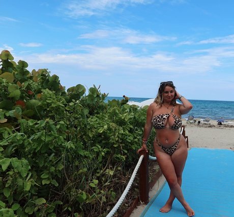 Jolieboero star exclusive img