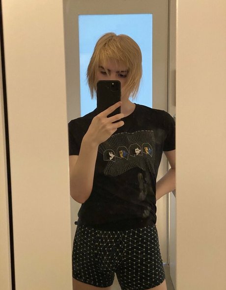 chatte nue onlyfans art chaud photo