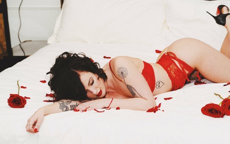 petite blonde onlyfans sexe de haute qualité des photos