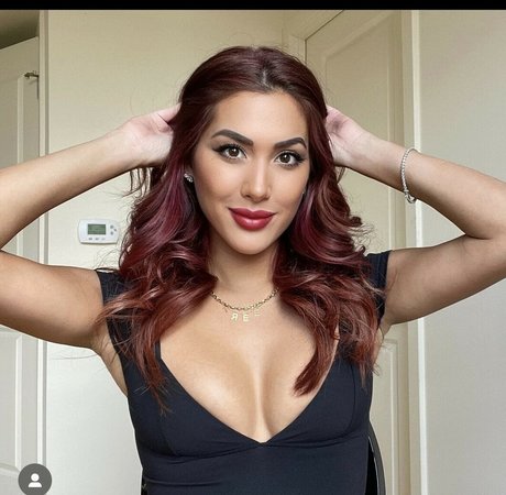 Therese Hollandd étoile magnifique collection