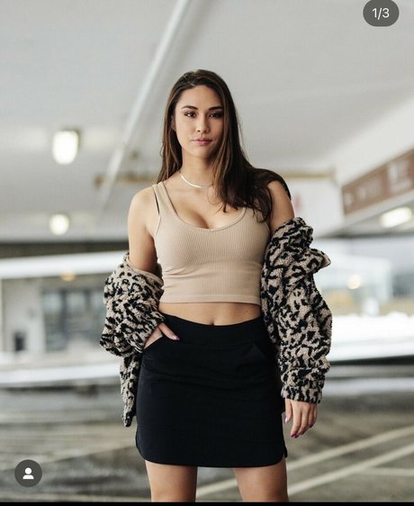 Sarah Decker star du porno gratuite photos