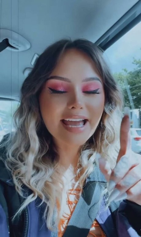 Talia Mar modèle érotique des photos