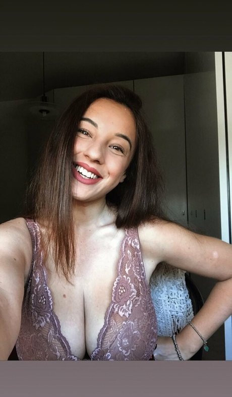 Gianclaudia Di Giacomo star du porno de haute qualité galerie