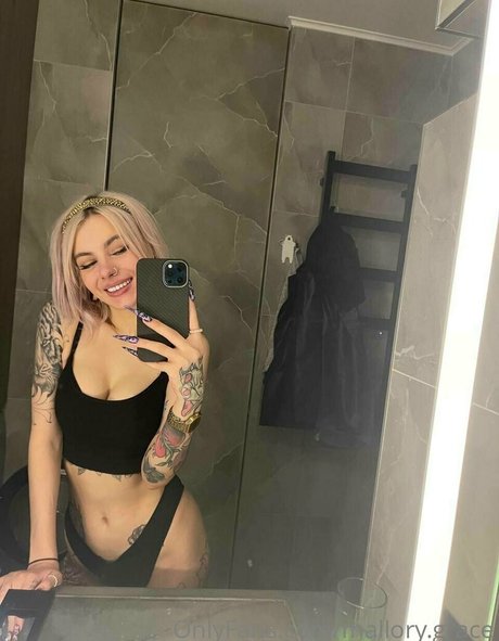 mallory grace modèle pornographique archive