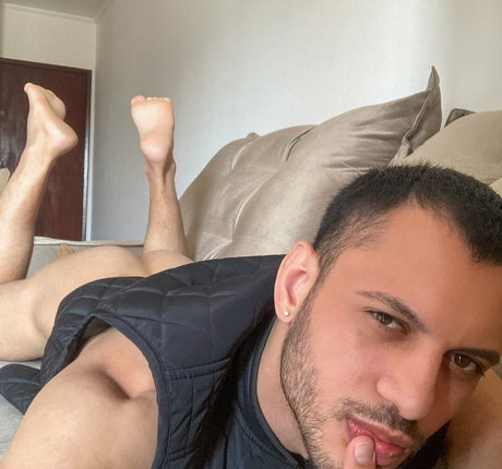 gros seins maigres onlyfans sexy en haute qualité img