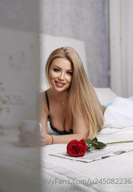 Nikki Cox modèle de haute qualité des photos