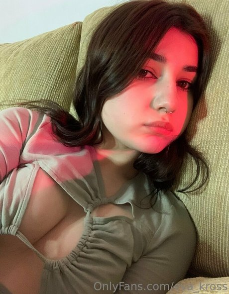 Eva Kross jolie étoile archive