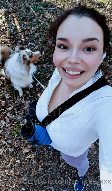 Sofia Lee belle star du porno collection