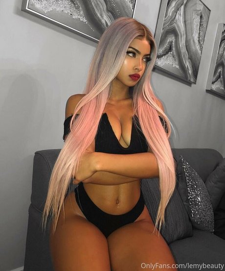 fans de travestis uniquement nu gratuit photos