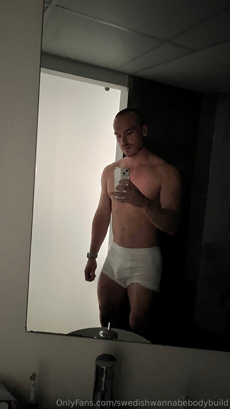 Swedishwannabebodybuild actrice sexy des photos