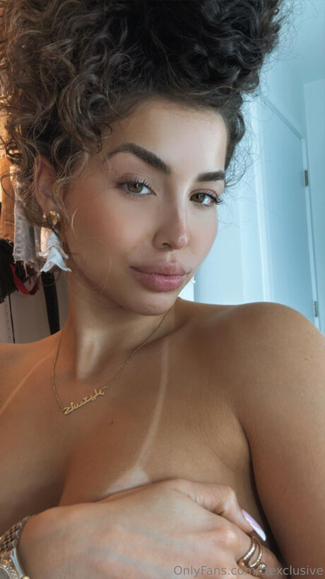 Ttexclusive modèle sexy galerie