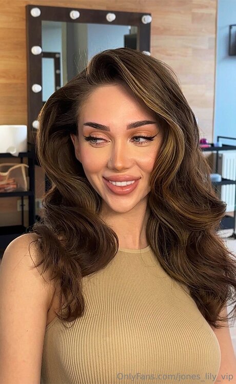 gros seins asiatiques onlyfans pornographique xxx des photos