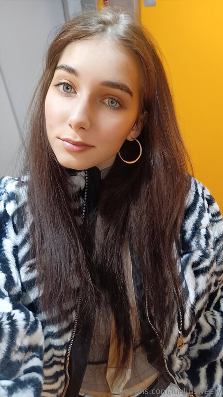 Luulu Sweety modèle artistique photos