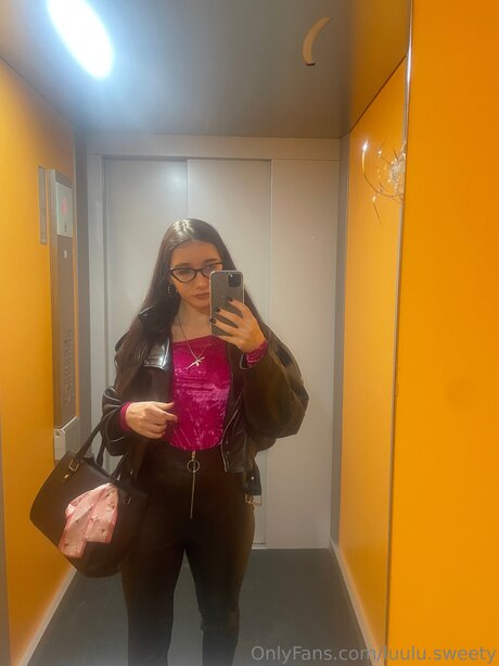 Luulu Sweety modèle joli galerie