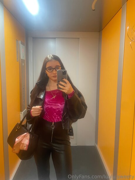 Luulu Sweety actrice libre photo