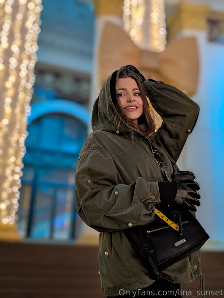 Lina Sunset meilleure star du porno photo