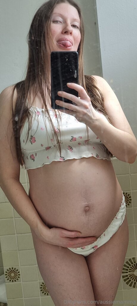 Poppybrightwater star du porno en haute qualité image