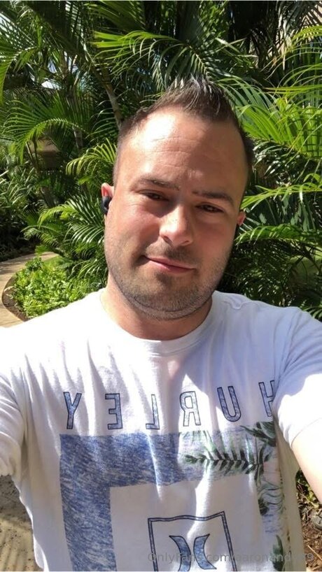 Aaronandy69 star érotique photo