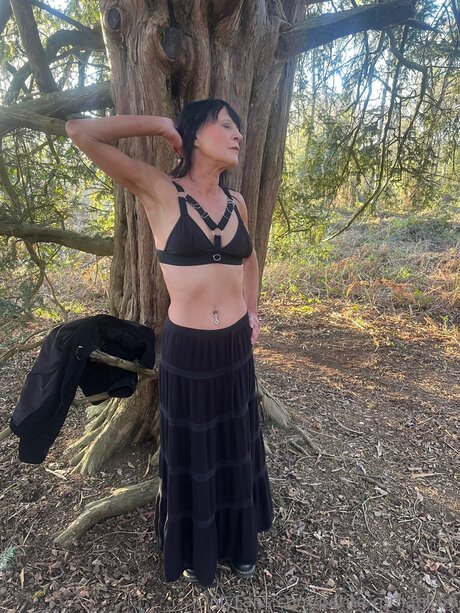 Petite Romani 69 actrice artistique archive