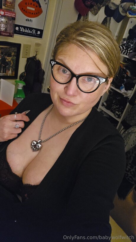 Babywolfwitch star du porno chaud galeries