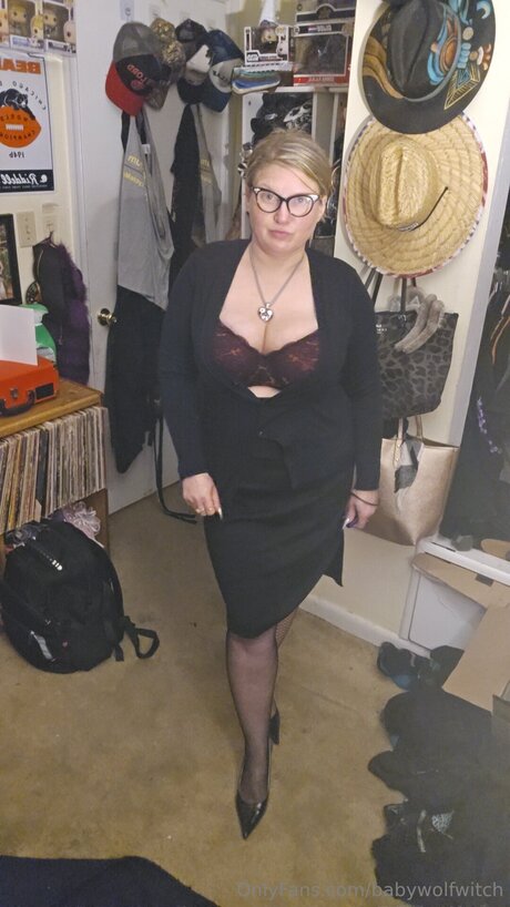 Babywolfwitch star du porno xxx photo