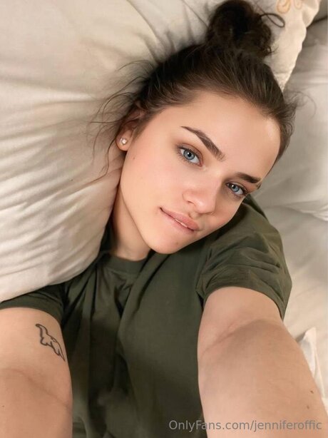 Jenniferoffic actrice pornographique galerie