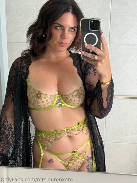 amateurs milf onlyfans xxx image