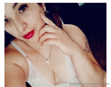 Arizonaxxx star du porno en haute qualité des photos