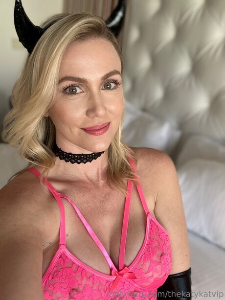 Thekatykatvip sexe star du porno galerie