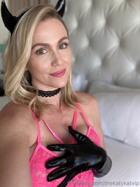 Thekatykatvip nus de stars du porno image