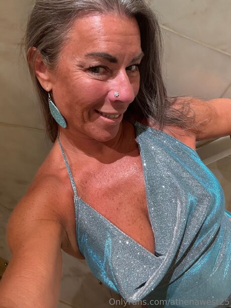 Athenawest25 modèle sexy des photos