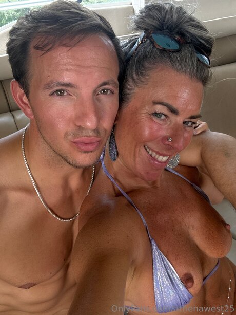 Athenawest25 actrice sexy archive