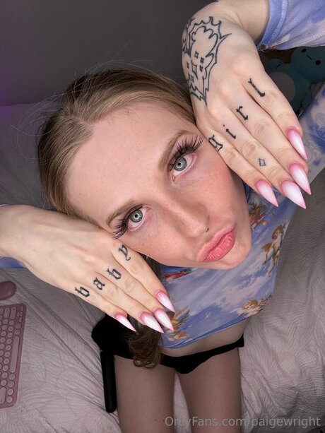 Paigewright étoile sexy galerie