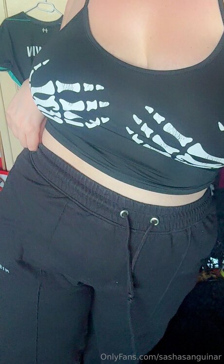 Sashasanguinar jolie actrice photo