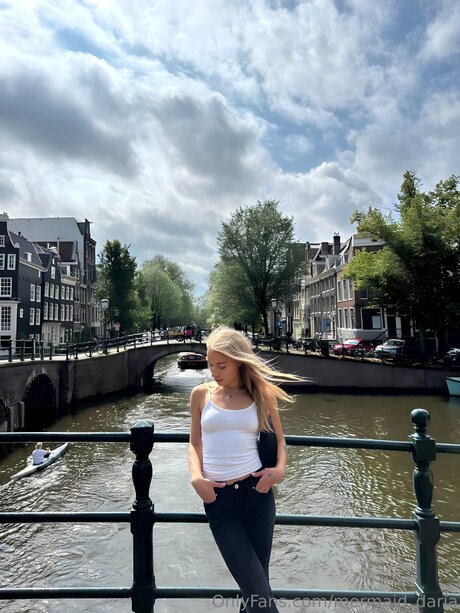 Mermaid Daria star du porno hd des photos