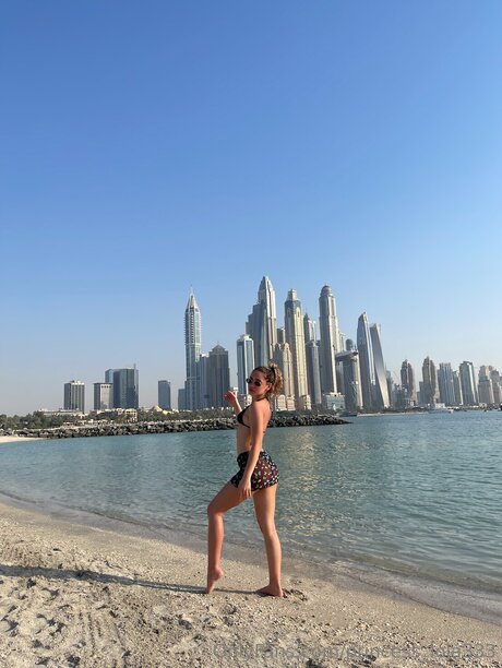 Bbydollonthego star érotique img