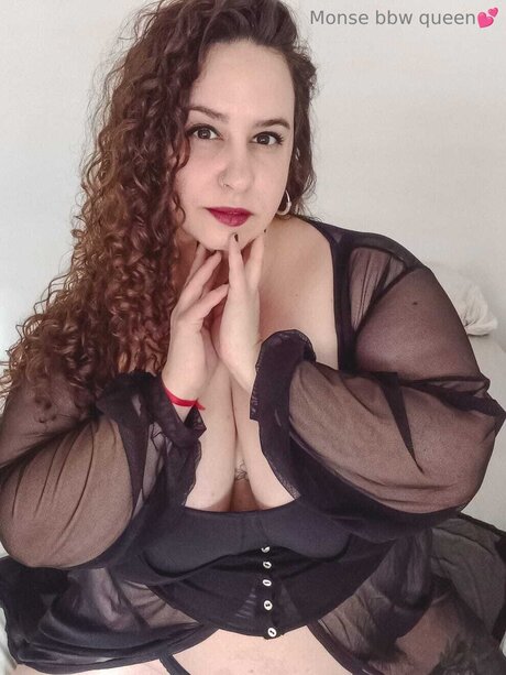 Monsebbwqueen star du porno exclusive image