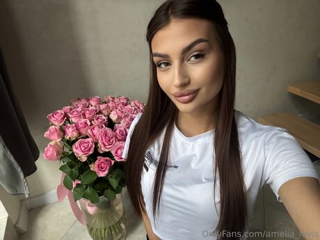 Amelia Lovis actrice de nus archive