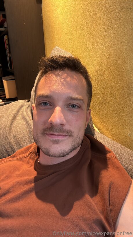 Nicoexpansionfree art star du porno des photos