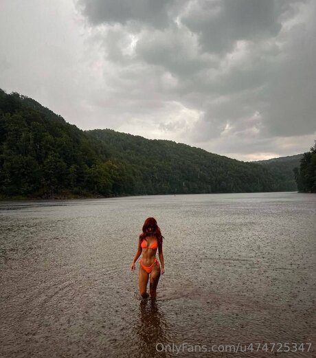 Aariel Leiira modèle sexy photos