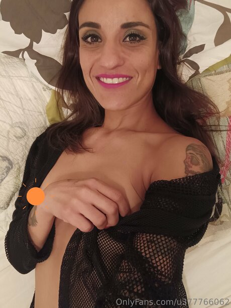 Sexy Frakita modèle gratuit photo