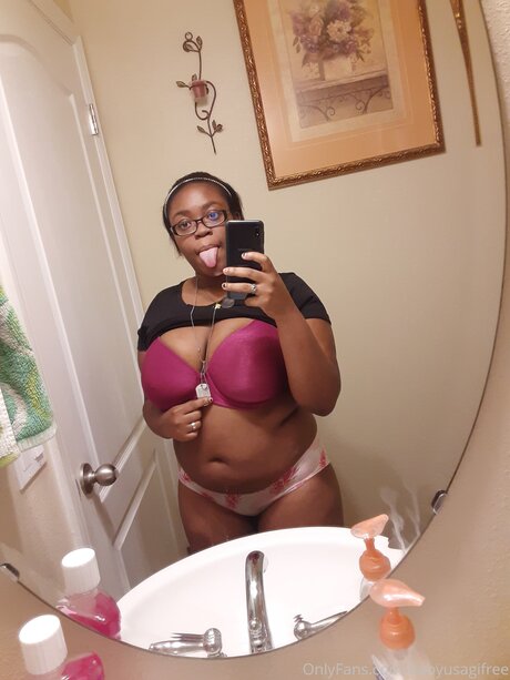 Baby Romantica Free actrice exclusive galeries