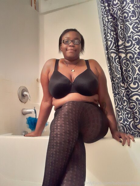 Baby Romantica Free modèle exclusif photos